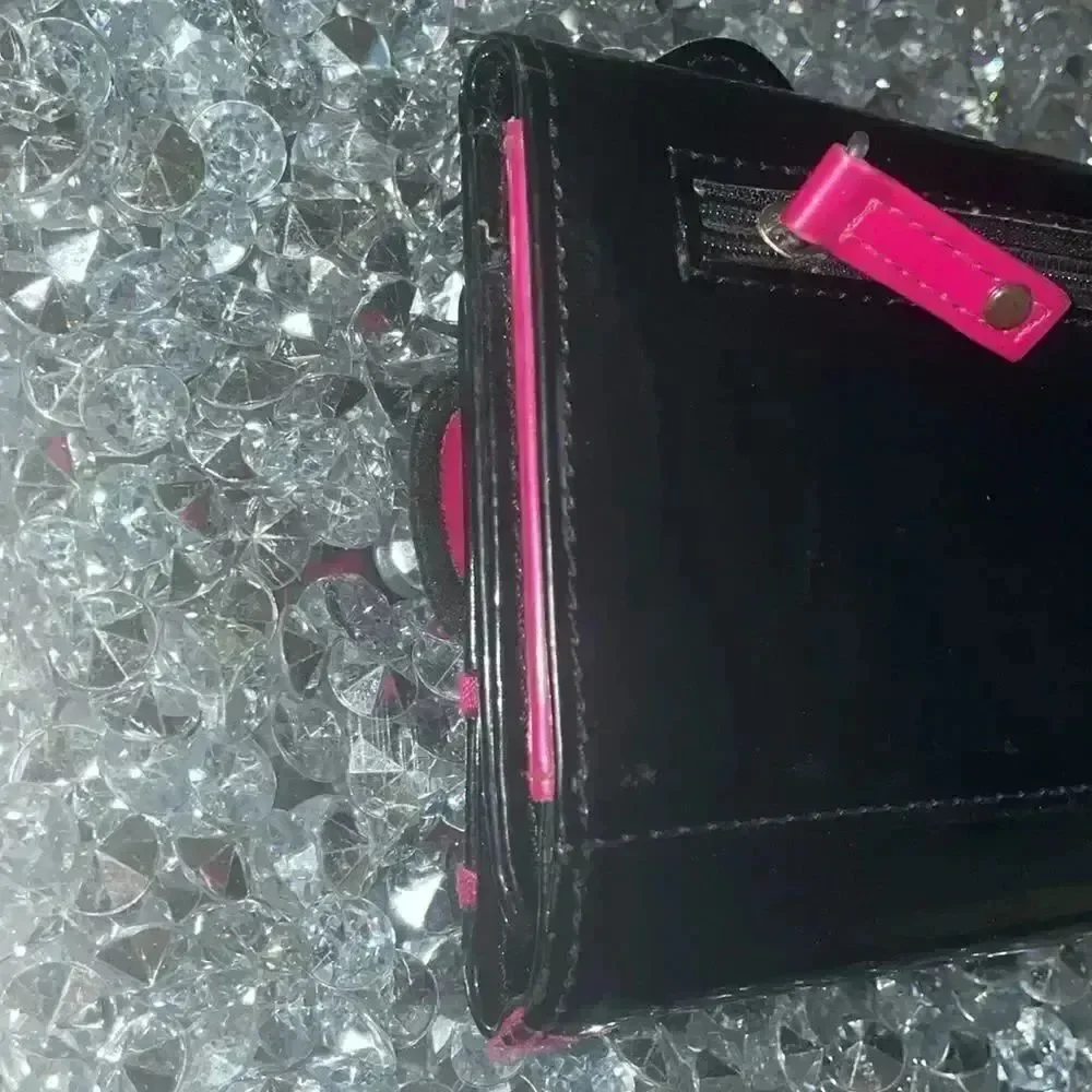 Hello Kitty face Sanrio Black and Pink patent Wallet sleek trifold kawaii